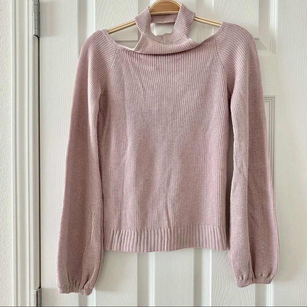 💕 EXPRESS Pink V-Neck Wide Neck Choker Sweater with Balloon Sleeves - Picture 5 of 11